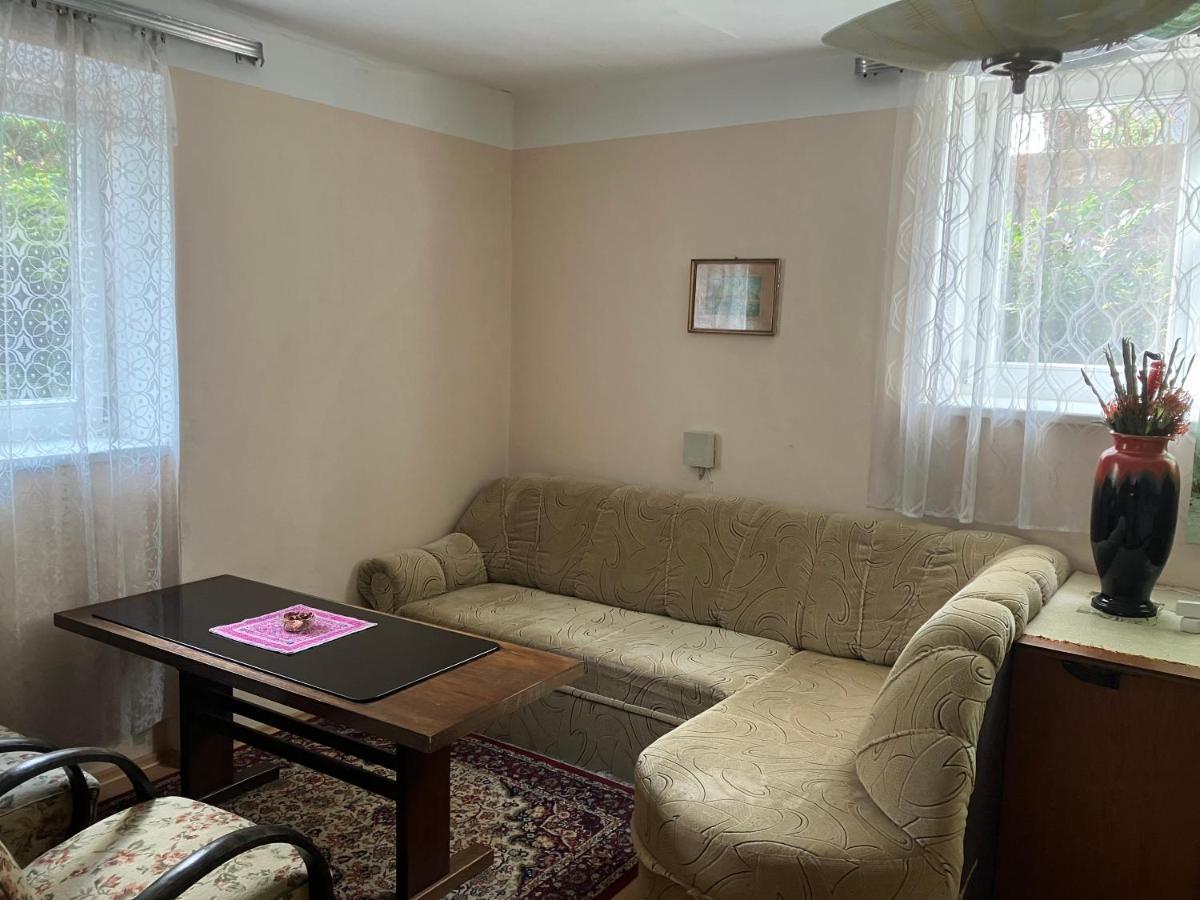 Garden View Apartment 兹诺伊莫 外观 照片