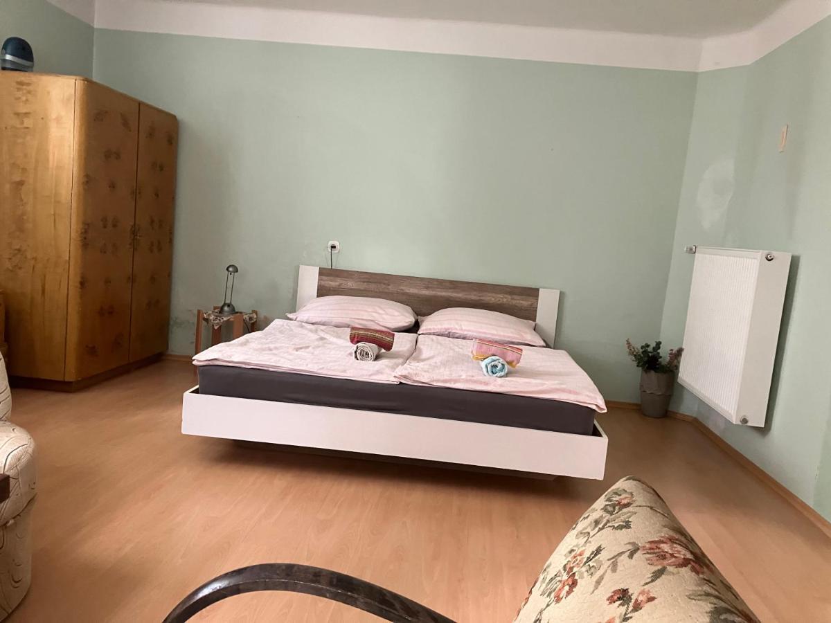 Garden View Apartment 兹诺伊莫 外观 照片